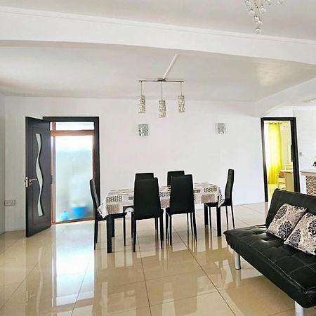 White Residence Quatre Bornes Extérieur photo